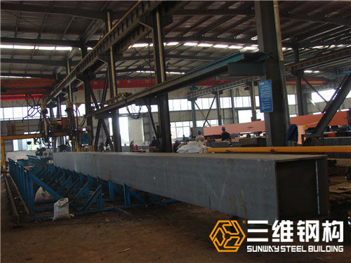 箱形柱加工--山東三維鋼結構公司